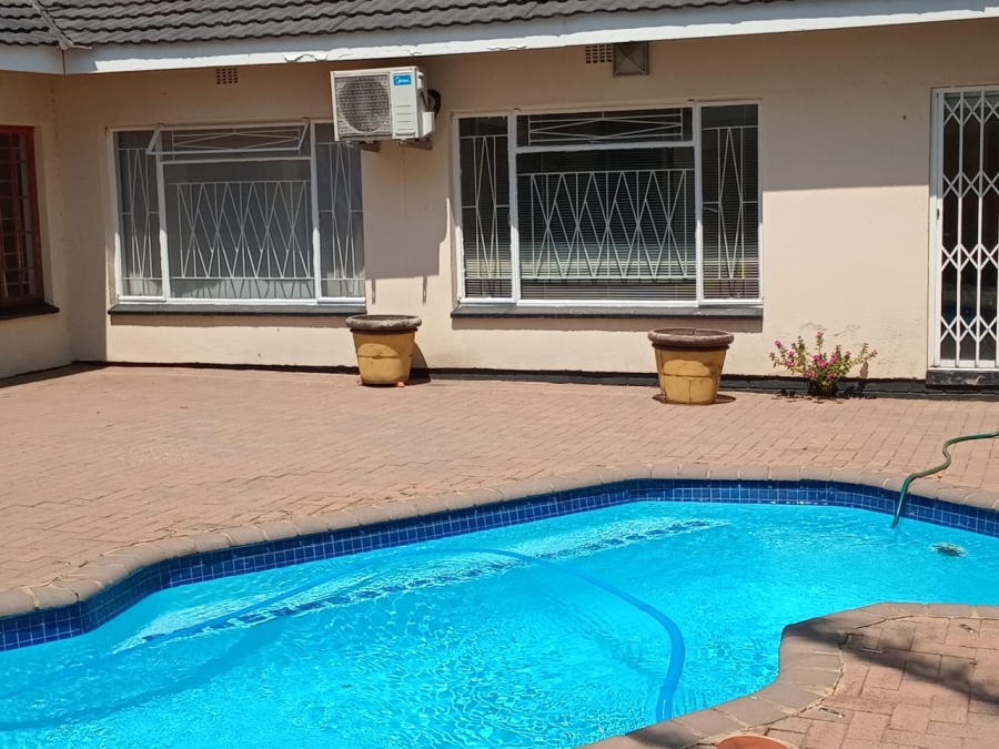 4 Bedroom Property for Sale in Jan Cillierspark Free State